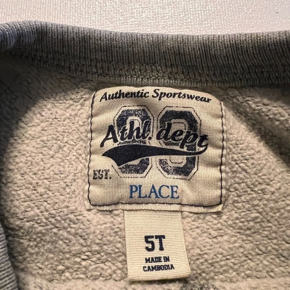 TCP The Childrens Place Gray Athletic Sweatshirt Toddler Boys - Size 5T